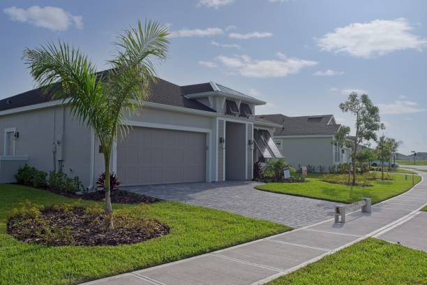 Best Cobblestone Driveway Pavers  in Hazelwood, MO